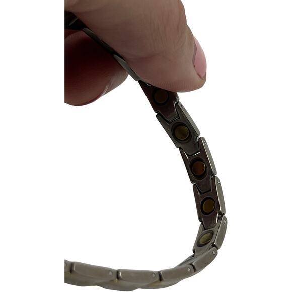 Magnetic Therapy Bracelet Silver Tone Metal Link Health Wellness Unisex 8" - Picture 5 of 5